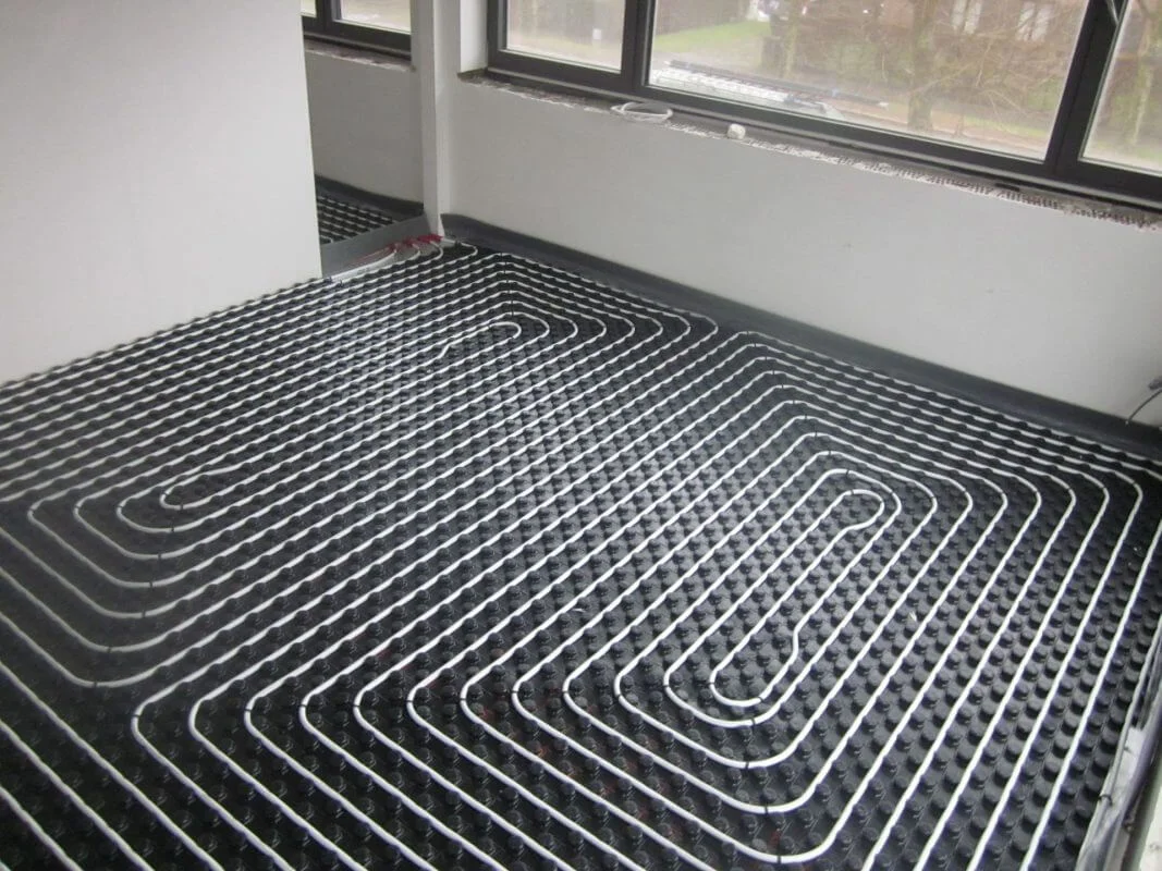 Vloerverwarming aanleggen in een oud huis